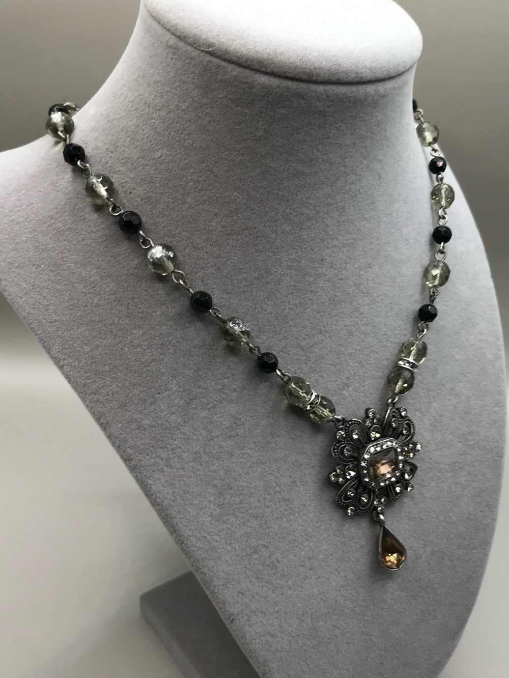 Avon Antique Silver-Tone Floral Design Drop Necklace - Picture 2 of 7